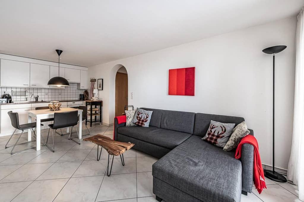 Prada 2 Apartment Flims Luaran gambar